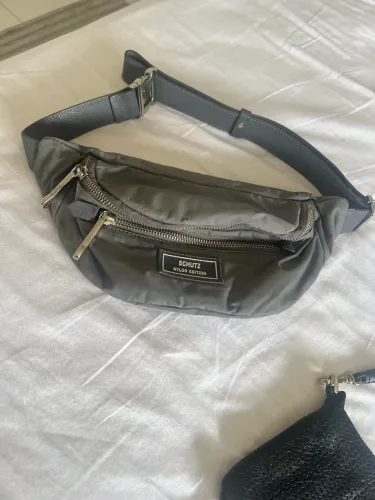 Bolsas de couro Arezzo Shutz