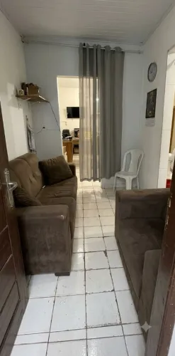 Casa com forró, próximo a rua da frente em Barra dos Coqueiros