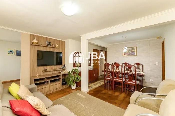 CASA TERREA DE ESQUINA COM 3 QUARTOS NO CAJURU