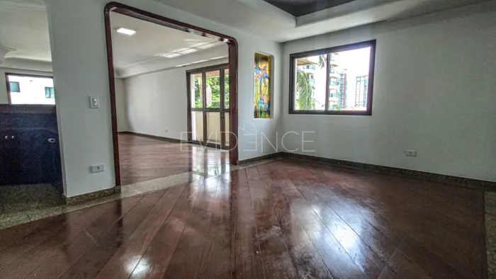 Apartamento de 258 m² no Anália Franco! Imóvel com 4 dormitórios (2 suítes), e 4 vagas!