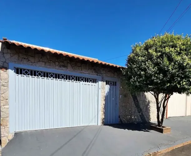 CASA A VENDA VILA EUROPA TERRENO INTEIRO FRANCA SP 