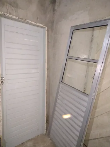 Vendo 2 portas por:800 RS.