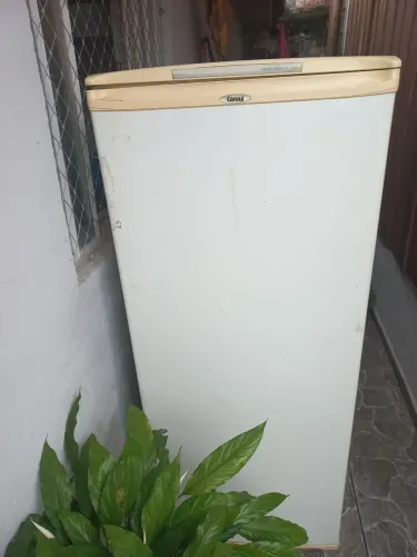 Geladeira Cônsul 260 Litros. Falta gás.
