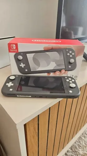 Nintendo switch lite DESBLOQUEADO 32gb + 128gb (cartão SD)