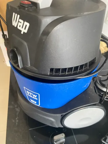 Aspirador de pó e água usado 2 vezes