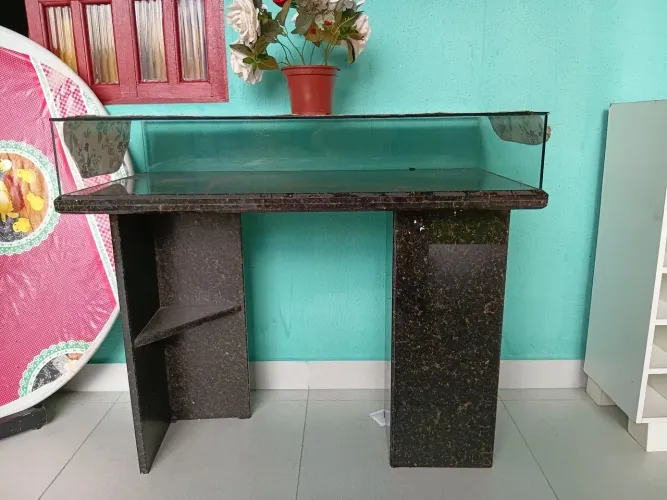 Balcão mármore e vidro