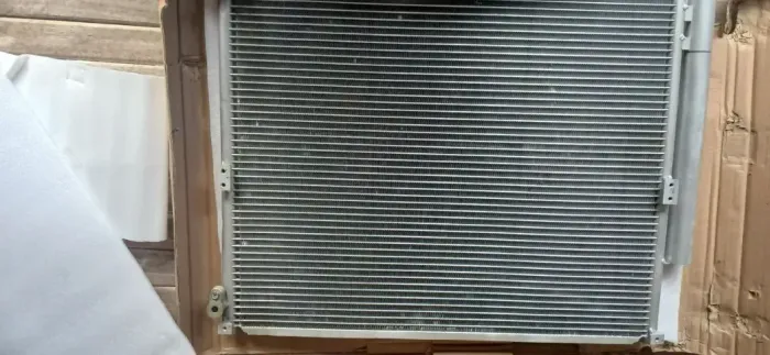Condensador para Toyota Lexus / 4Runner