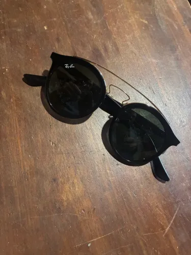Ray ban