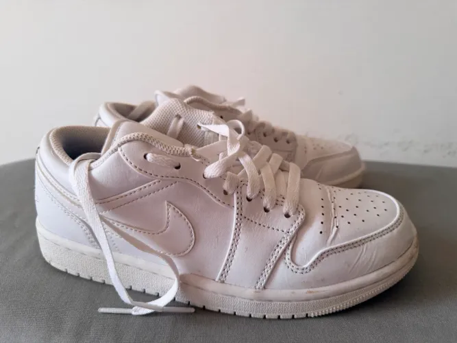 Nike Air Jordan Low