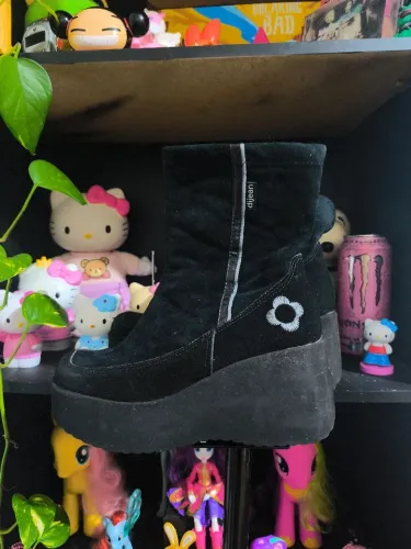 Bota dijean preta tamanho 34