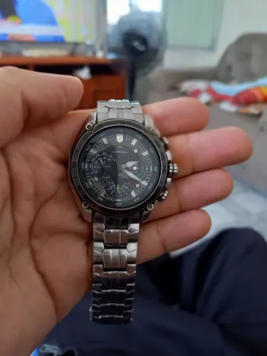 Relógio Red bull edifice