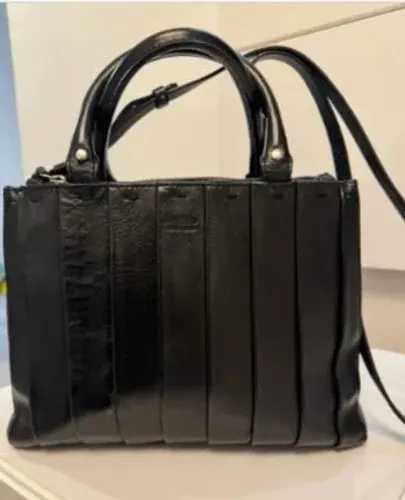 Bolsa couro legítimo tote Iza - Arezzo Grande Preta