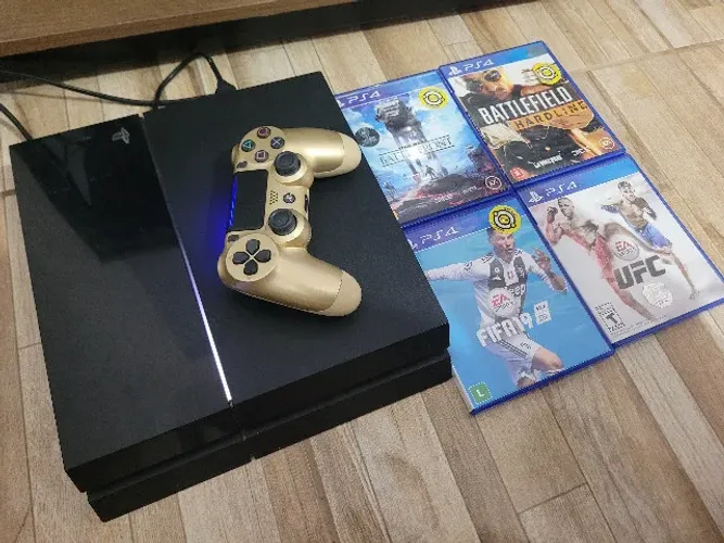 Playstation 4 Fat 1 controle e 4 jogos em mídia física