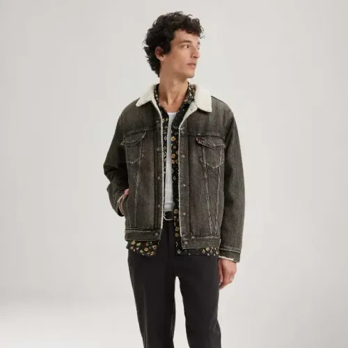 Jaqueta Jeans Levi's® Trucker Sherpa Relaxed Preta - Novas
