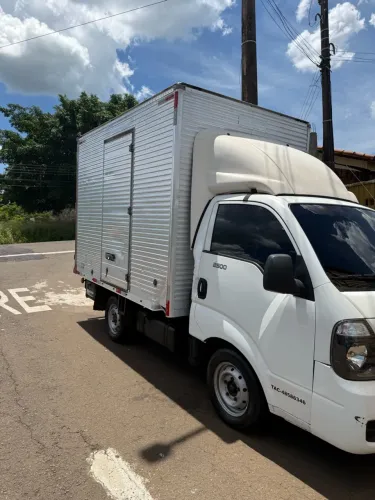 Kia Motors Bongo K-2500 2.5 4X2 TB Diesel 2013