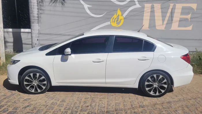 Honda Civic Sedan LXR 2.0 Flexone 16V Aut. 4P 2015