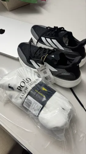 Tênis adidas Ultraboost 5x / 6 pares de meia Ralph Lauren cano médio 