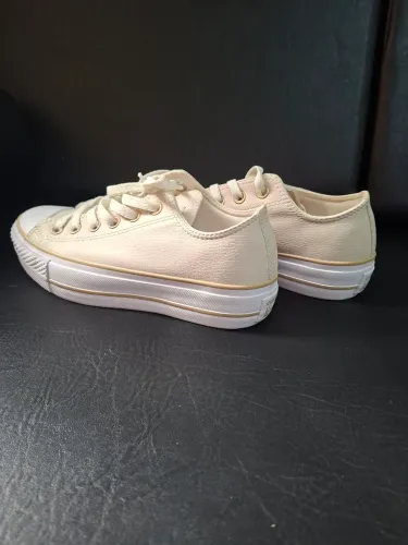 Tênis All Star de Couro