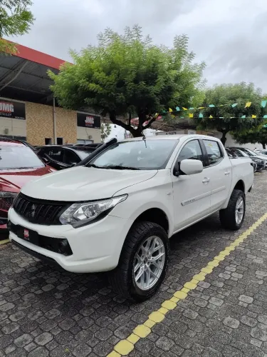 Mitsubishi L200 Triton Sport GLS 2.4 CD Diesel Aut. 2021