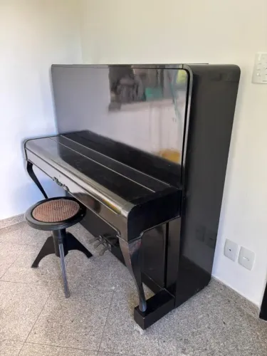 Piano Vertical Niendorf Alemão