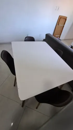 Mesa de Jantar Branca, c/ 4 cadeiras