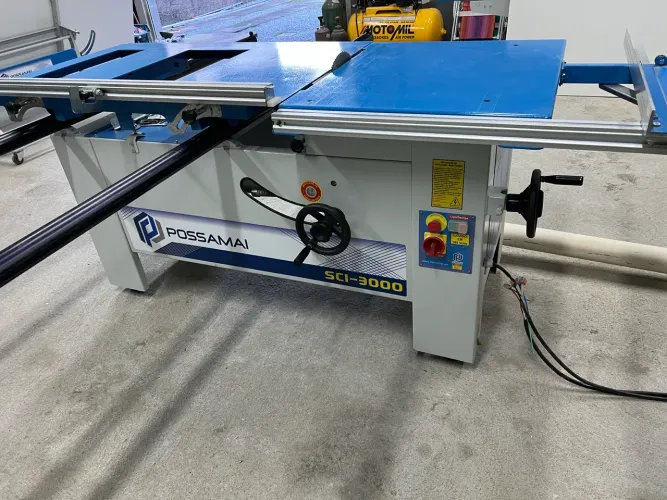 Esquadrejadeira SCI 3000 com riscador 