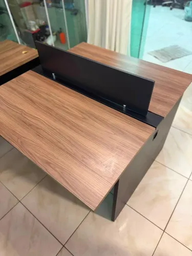 Estação de trabalho: Mesa escritório - 2 lugares