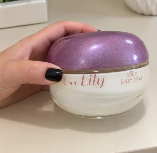 Creme love lily boticário