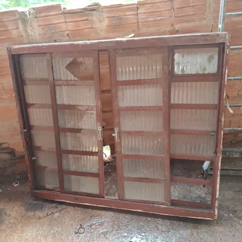 Janela e vitro vasculante 200,00 cada