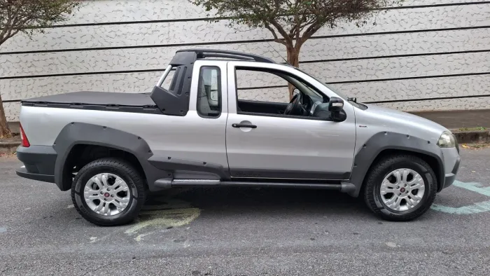 Fiat Strada Adventure 1.8/ 1.8 Locker Flex CE 2011