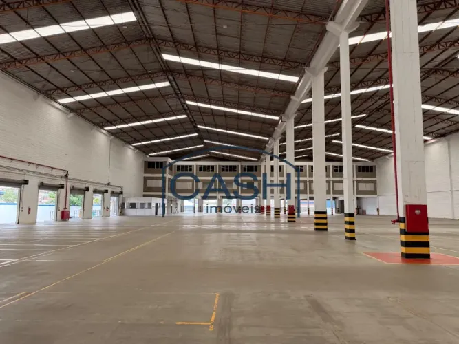 Galpão Logístico Pavuna com docas 5.600m² - Ref.: 7200