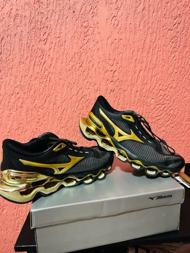 Mizuno Pro 15 preto dourado