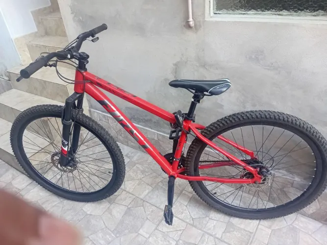 Vende se bike nova 3 meses de uso