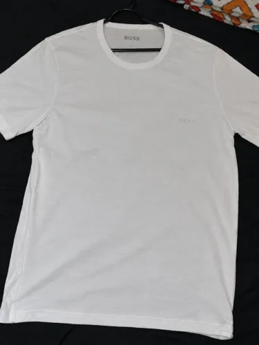 camiseta boss branca