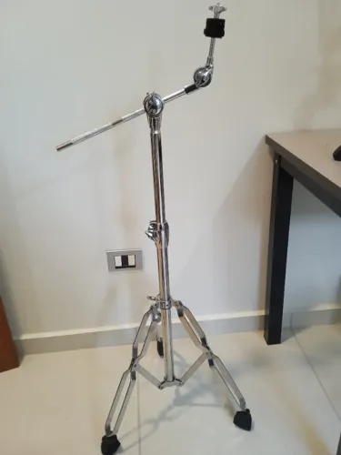 ESTANTE DE PRATO GIRAFA ROBUSTA
