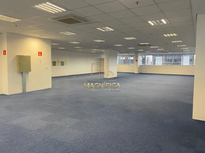 Sala Comercial - Alto da Glória.Que tal montar sua empresa em um magnífico imóvel localiza