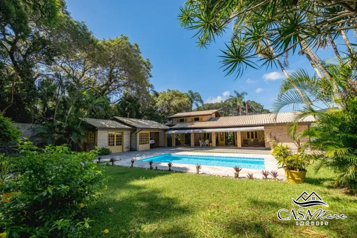 Sítio com Piscina e Terreno Amplo para Morar ou Investir em Santo Antônio de Lisboa