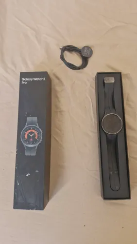 Samsung Galaxy Watch5 Pro 45 mm LTE Preto