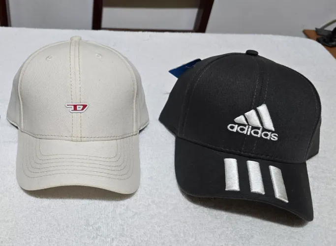 Bonés da Diesel e Adidas