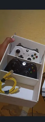 Vendo dois controles Originais Xbox one