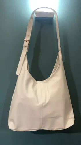 Bolsa branca corino- nova