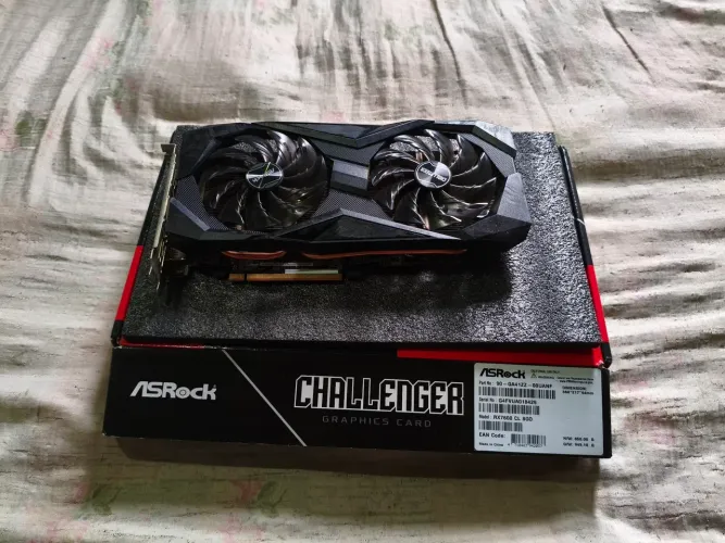 AMD RX 7600 8G