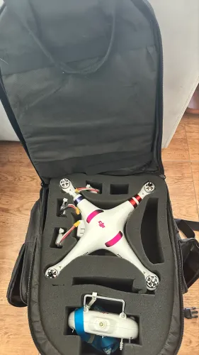 Phantom 1 DJI com necessidades de revisão 