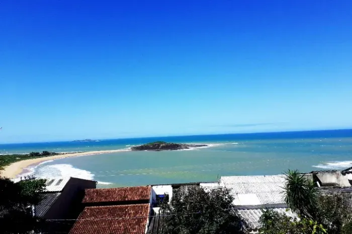 Aluguel temporada Casa na Praia de Setiba Com Panorama Fantástico 16 pessoas-piscina