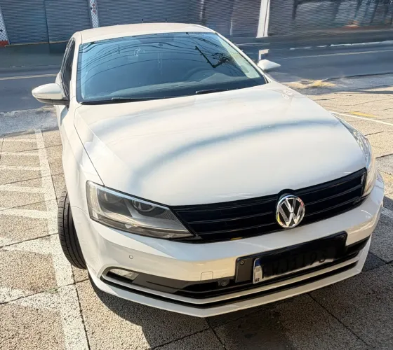 Volkswagen Jetta Trendline 2.0 T.flex 8V 4P Tip. 2015