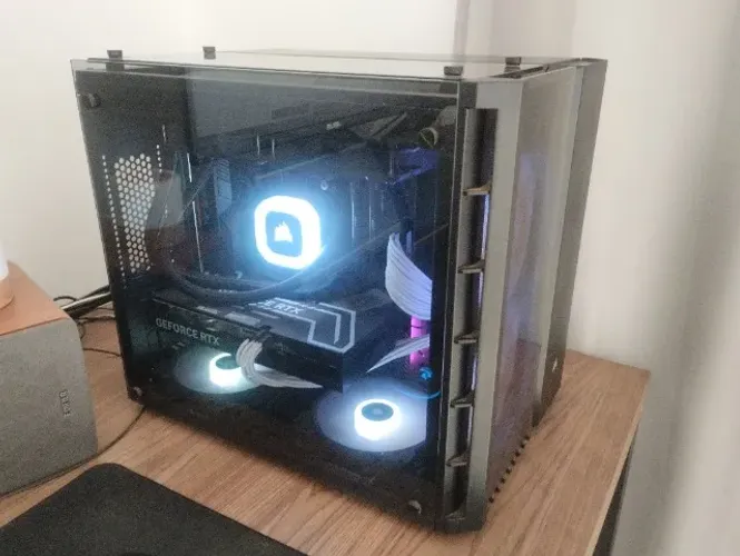 PC Gamer Ryzen 7 5700X, RTX 4060, 32GB RAM, SSD 1TB, Water Cooler Corsair