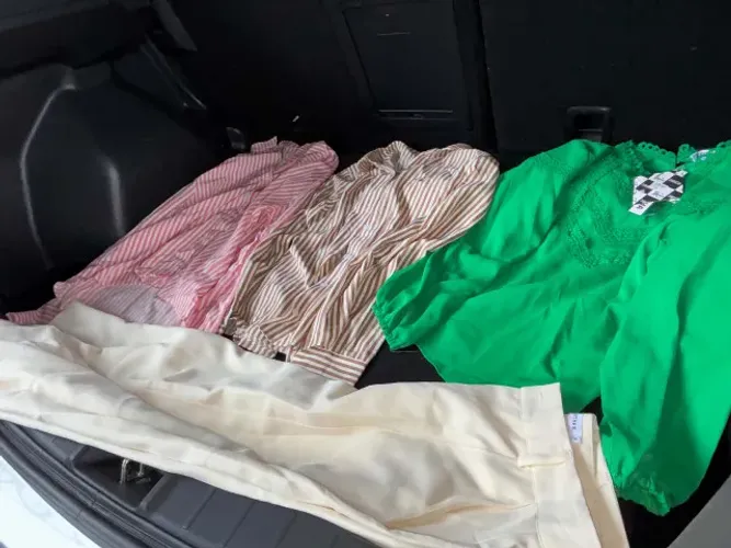 Saias, Calças e Camisetes Sociais