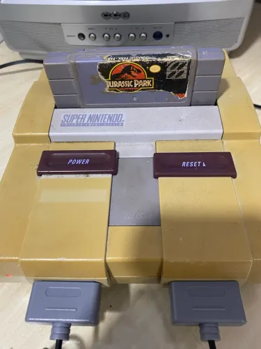 Super Nintendo 2 Controles 1 Jogo 1 Fonte 1 Áudio E Video
