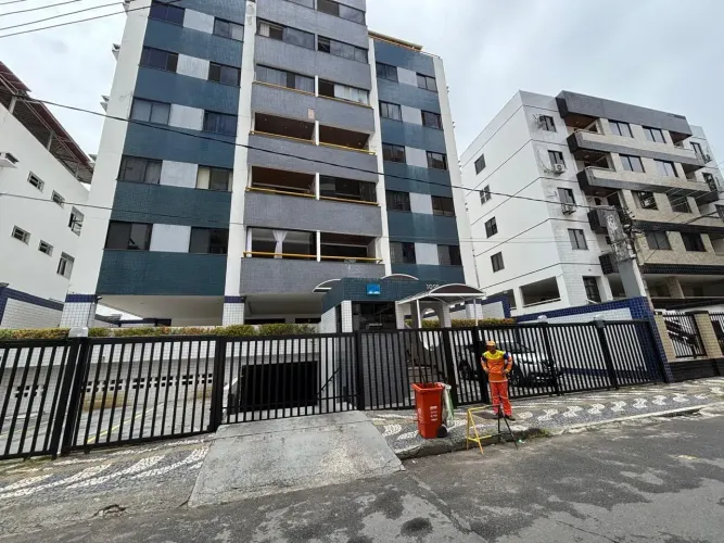Cobertura Duplex para aluguel com 3 quartos, sendo 2 suítes, 164m² no Costa Azul - Salvado