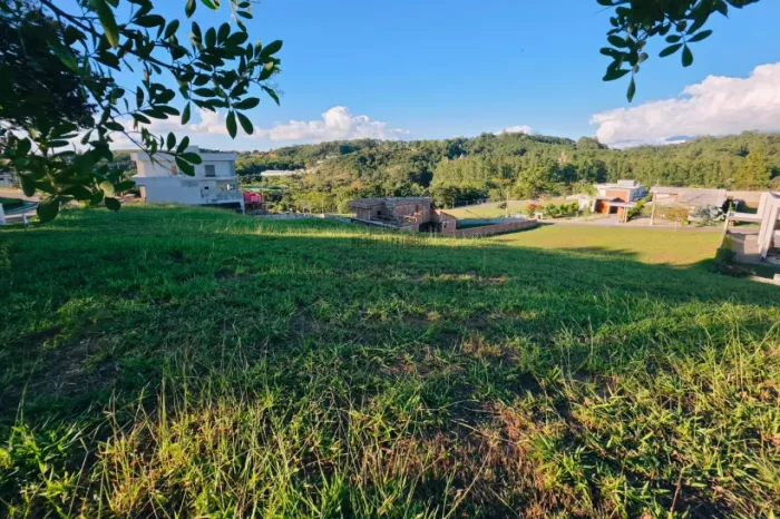 Oportunidade - Terreno em Condomínio - Altos da Quinta Reserva - Torrão de Ouro II - 756m²
